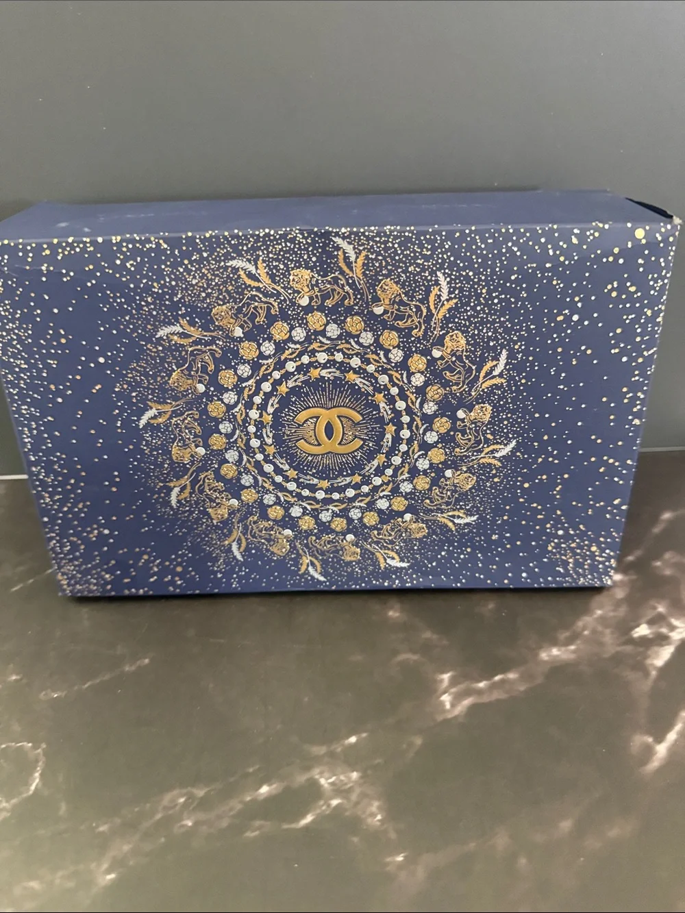 CHANEL Beauté Cosmetic Makeup Pouch